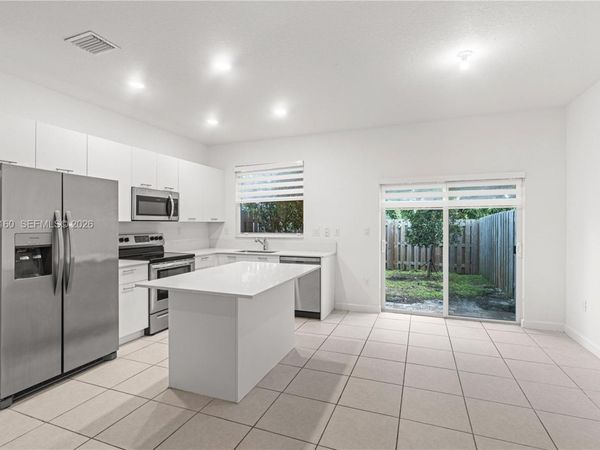 12121 NW 23rd Ct, Miami, FL 33167