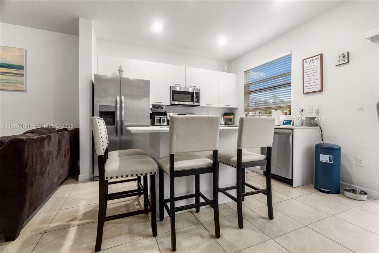 12121 NW 23rd Ct , Miami, FL 33167 Photo