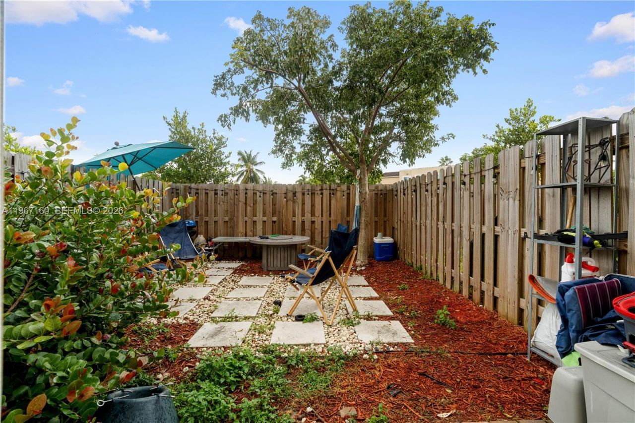 12121 NW 23rd Ct , Miami, FL 33167 Photo