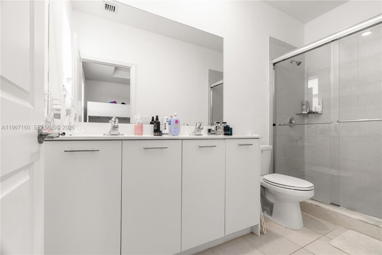 12121 NW 23rd Ct , Miami, FL 33167 Photo