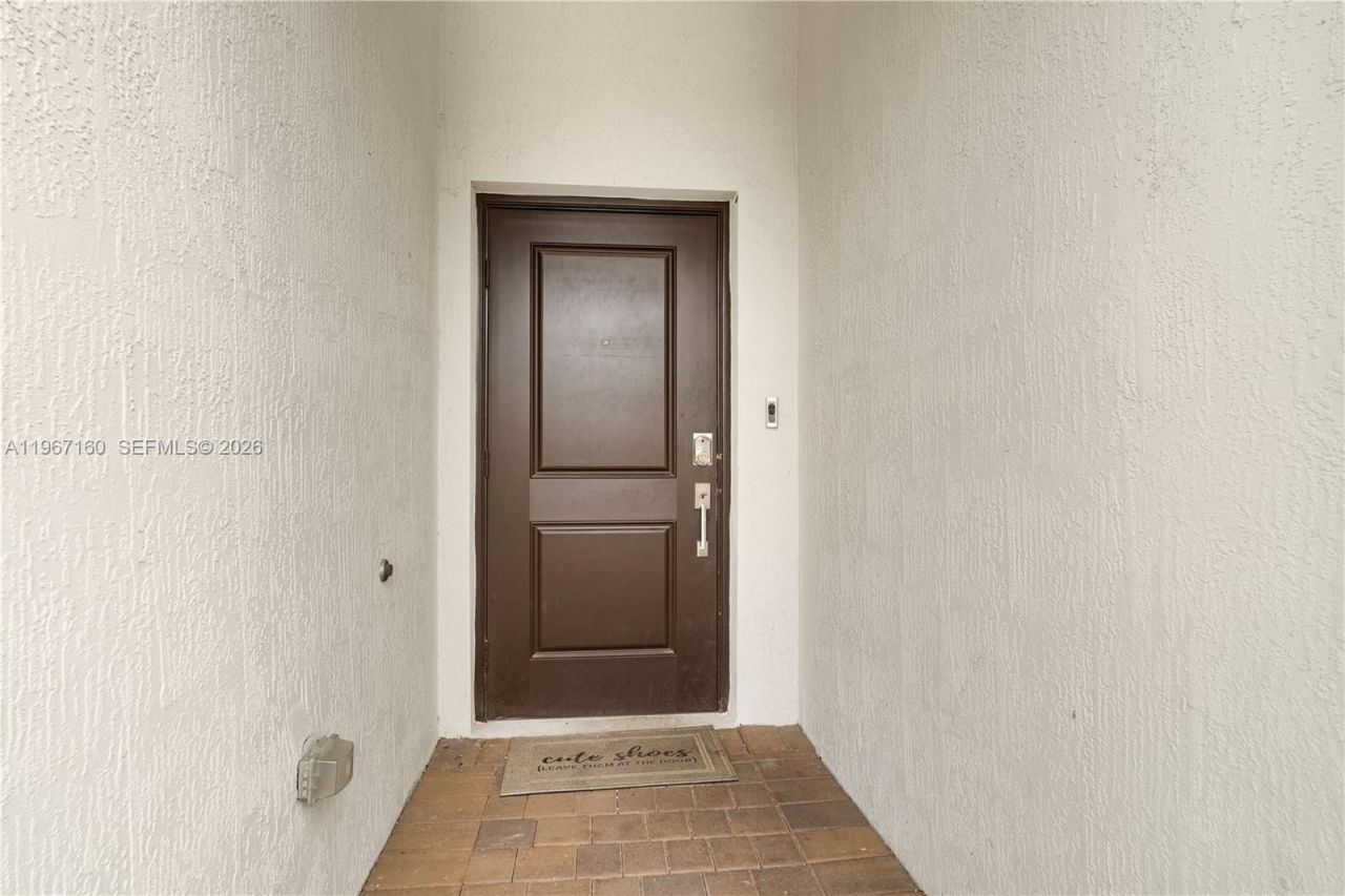 12121 NW 23rd Ct, Miami, FL 33167 Photo