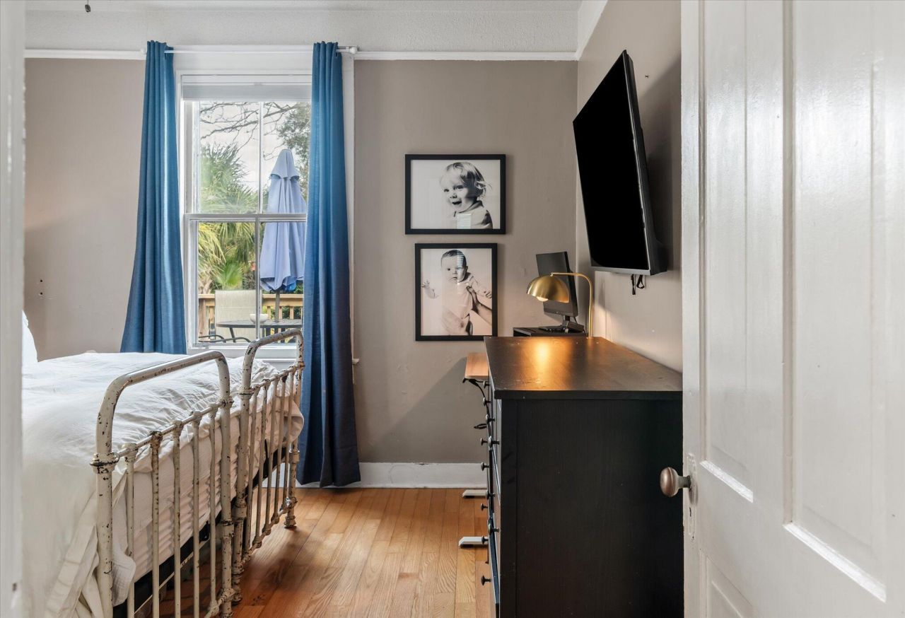 26 Gordon Street Photo 13