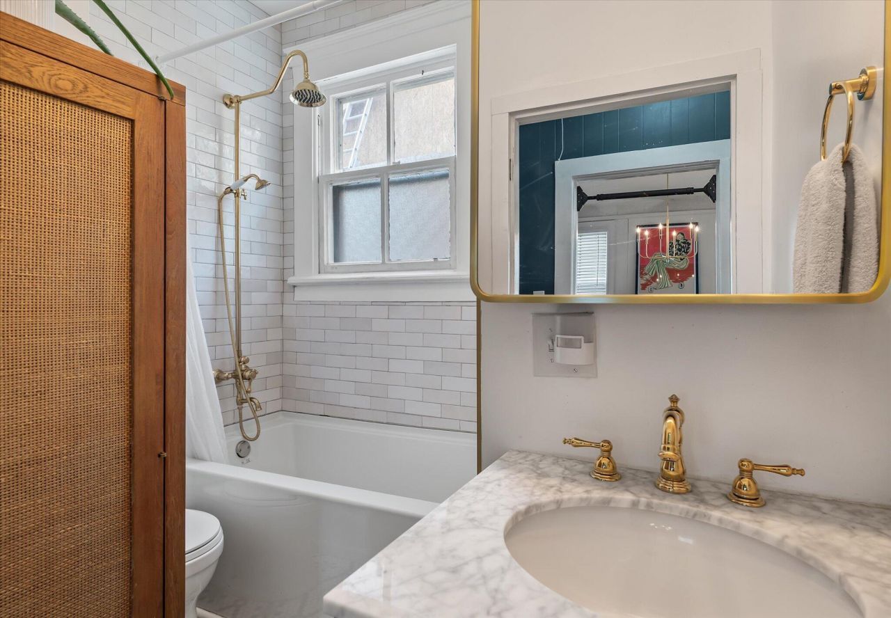 26 Gordon Street Photo 18