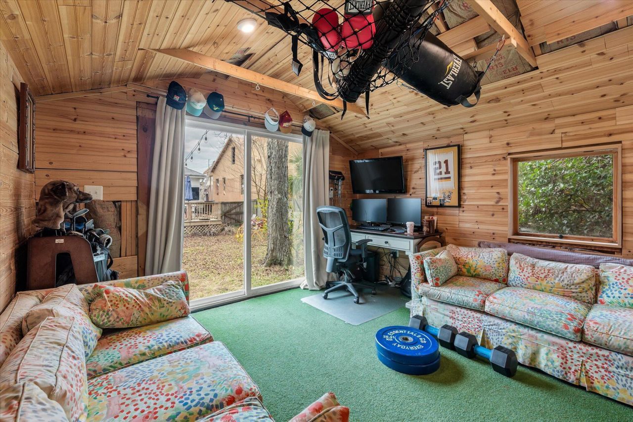 26 Gordon Street Photo 28