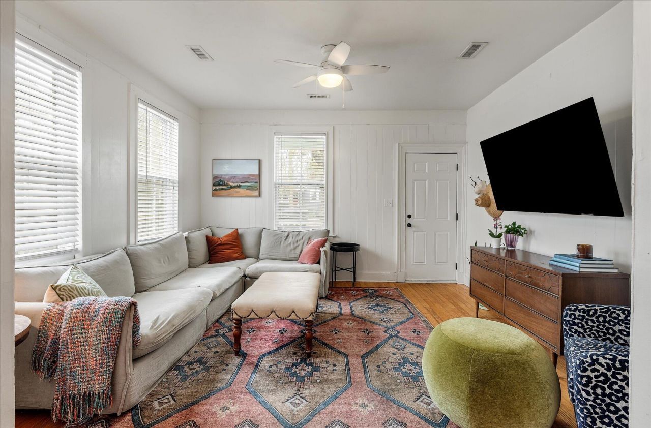 26 Gordon Street Photo 4