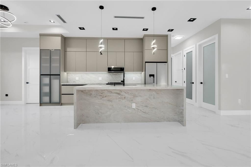 2506 73rd St W, Lehigh Acres, FL 33971 Photo