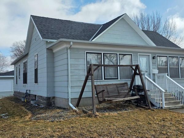 309 S Jefferson Street, Redwood Falls, MN 56283