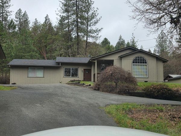 4090 Williams Highway, Grants Pass, OR 97527