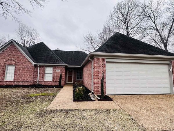 8387 WIND RIVER CIR, Memphis, TN 38016