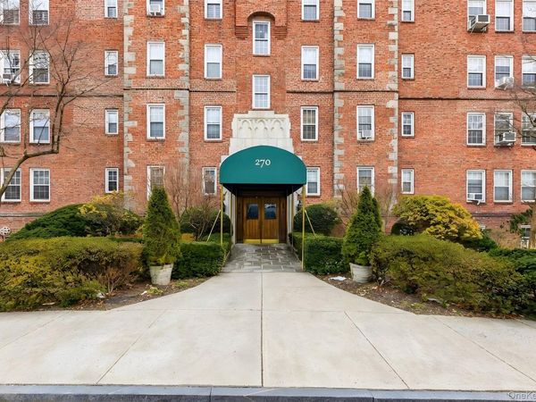 270 Bronxville Road , Unit B22, Bronxville, NY 10708