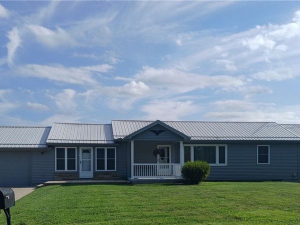 1022 Tullis Road, Amesville, OH 45711