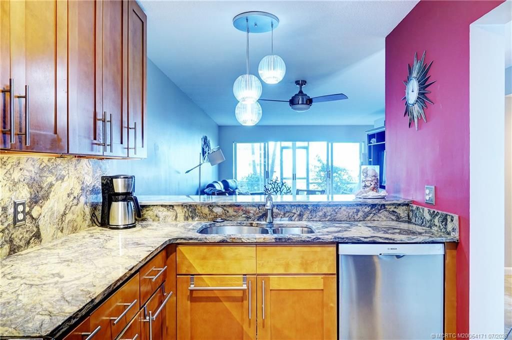 1550 NE Ocean Boulevard, Unit C102, Stuart, FL 34996 Photo
