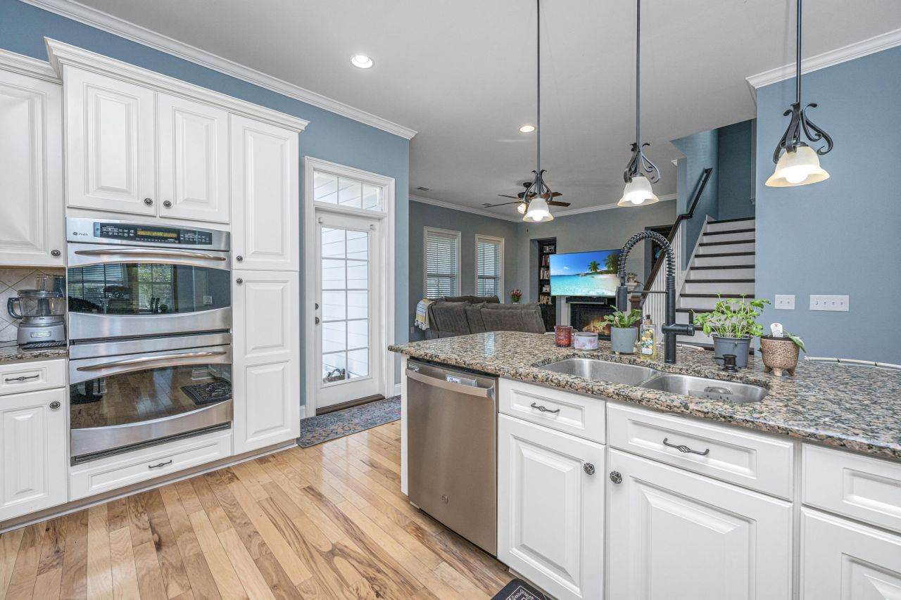 1477 Croaton Crsg Photo 16