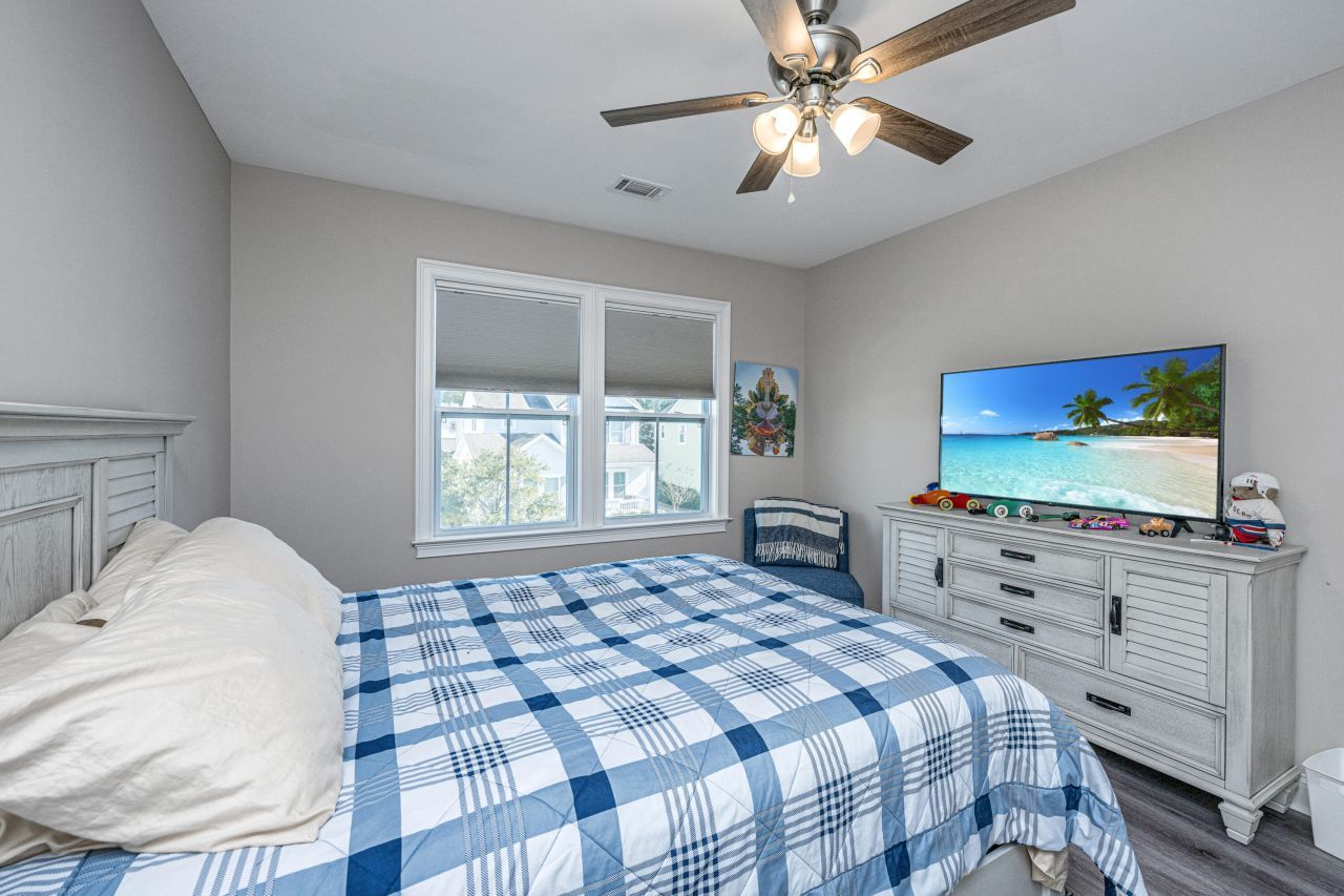 1477 Croaton Crsg Photo 32