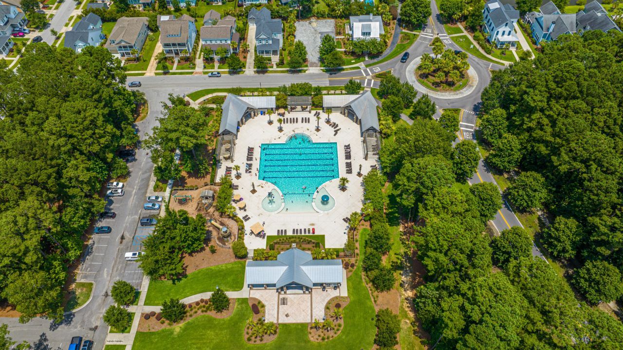 1477 Croaton Crsg Photo 52