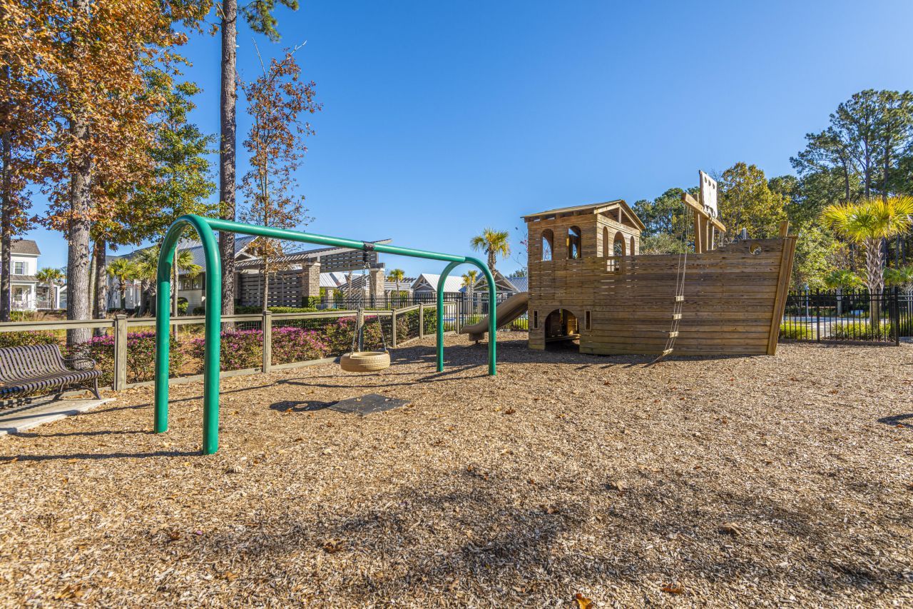 1477 Croaton Crsg Photo 71