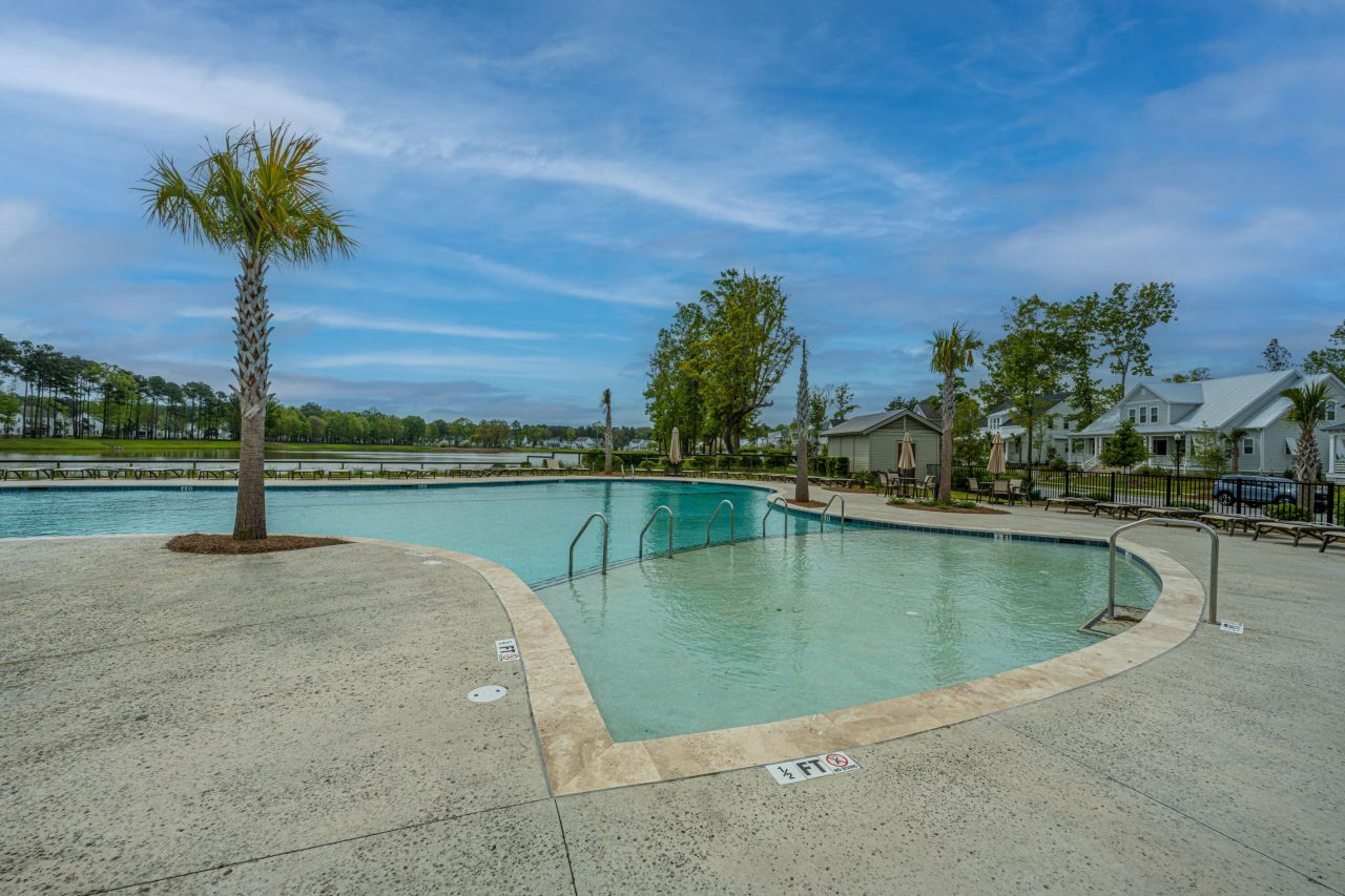 1477 Croaton Crsg Photo 75