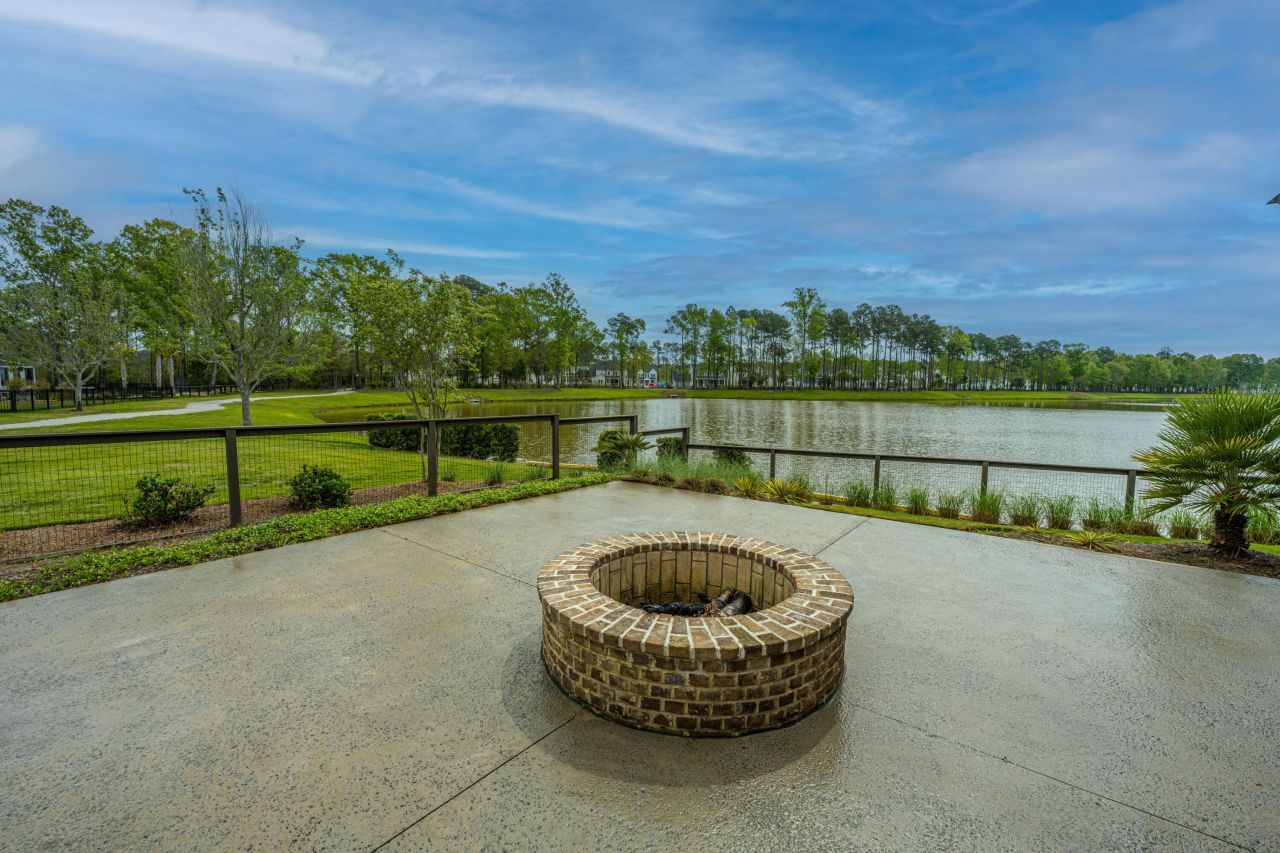 1477 Croaton Crsg Photo 77