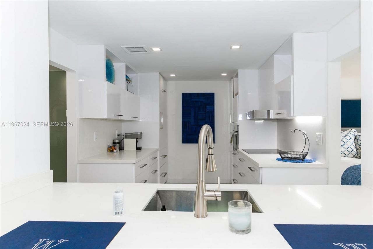 9100 W Bay Harbor Dr, Unit 9C, Bay Harbor Islands, FL 33154 Photo