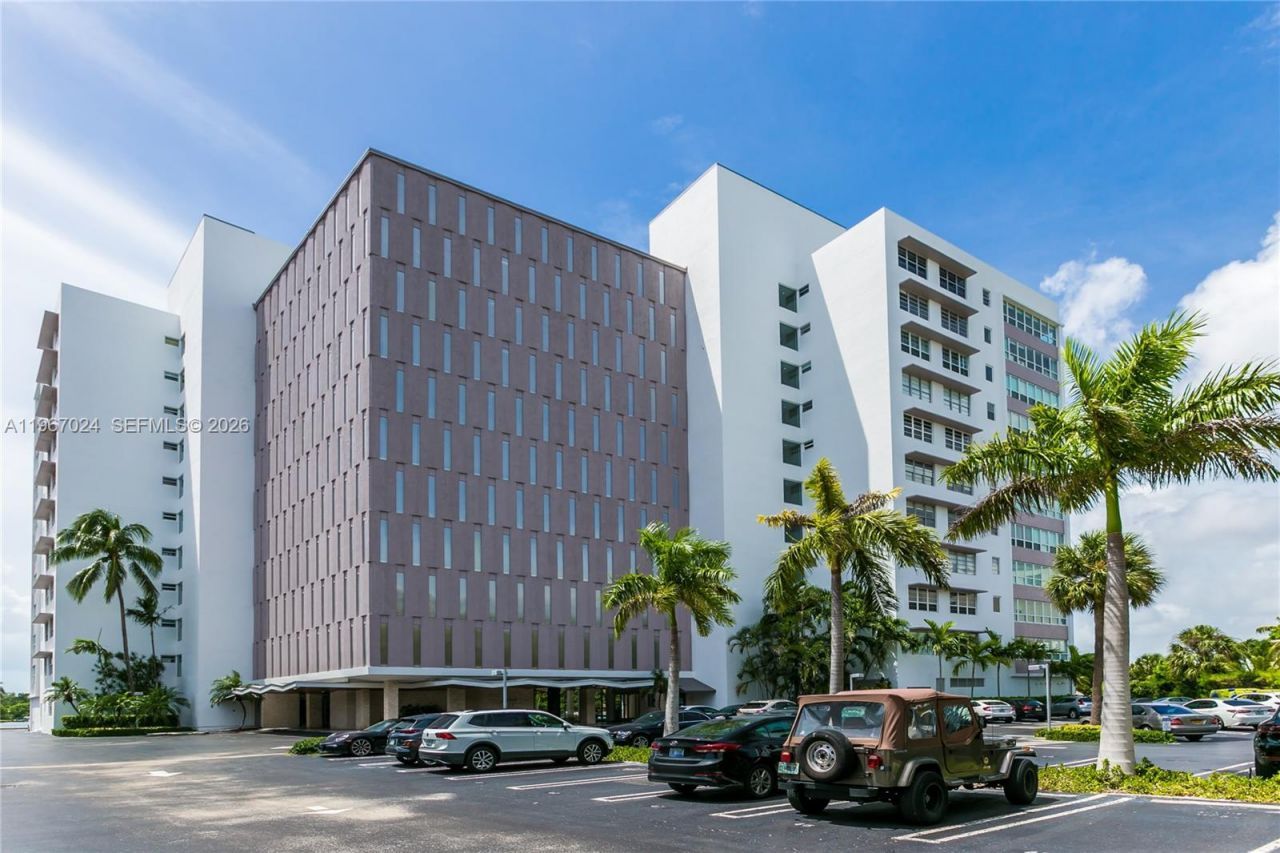 9100 W Bay Harbor Dr, Unit 9C, Bay Harbor Islands, FL 33154 Photo