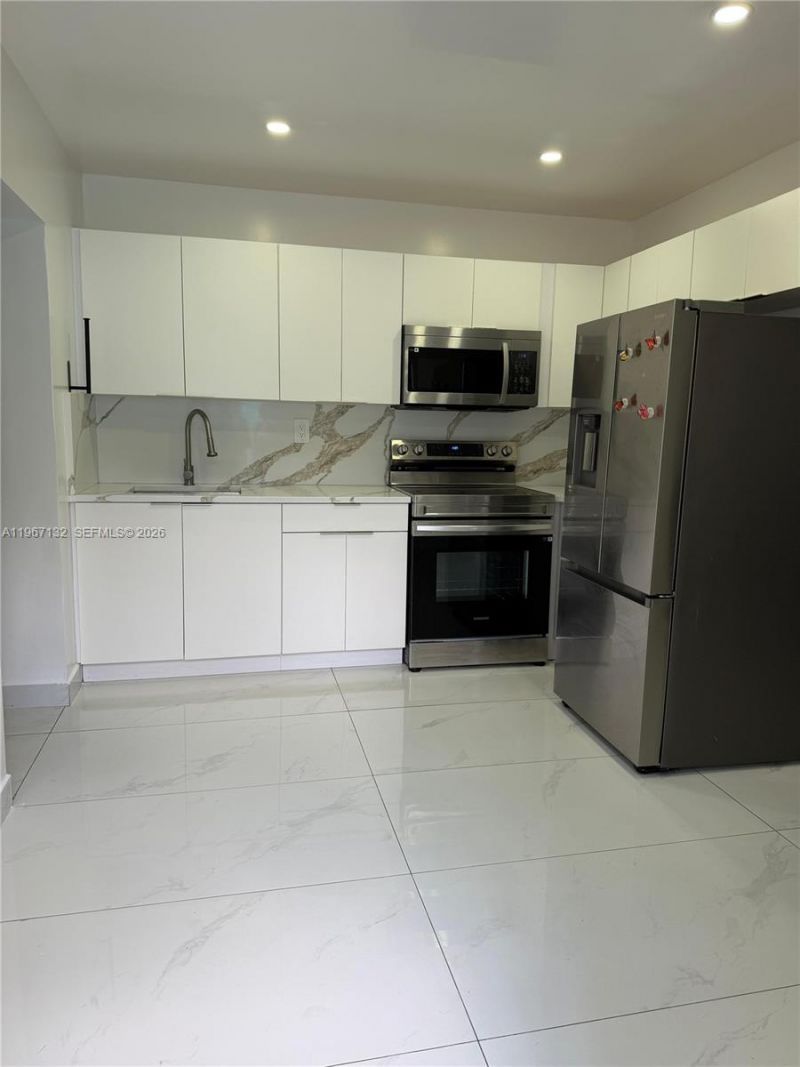 2340 NW 81st St , Unit 1, Miami, FL 33147 Photo