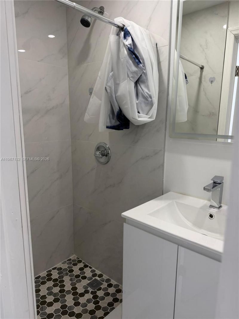 2340 NW 81st St , Unit 1, Miami, FL 33147 Photo