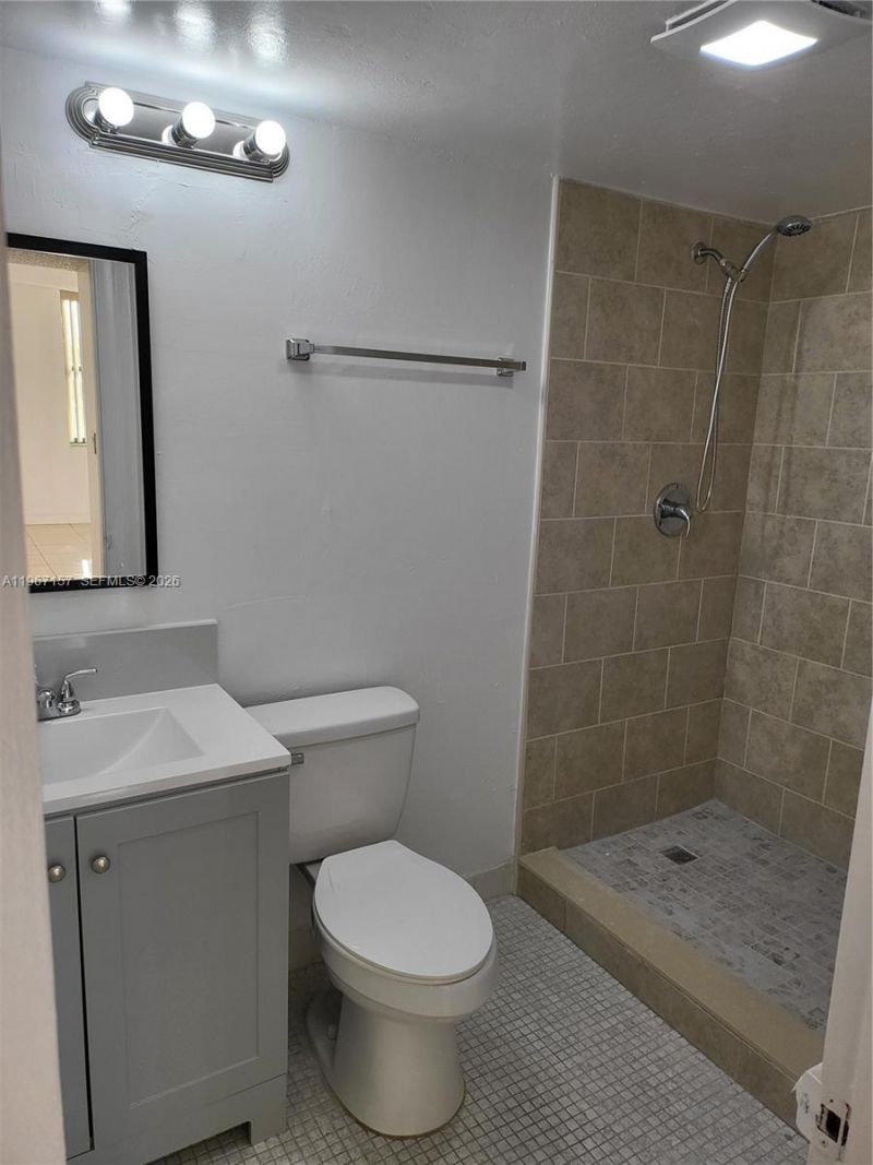 14611 N Kendall Dr, Unit 403L, Miami, FL 33186 Photo