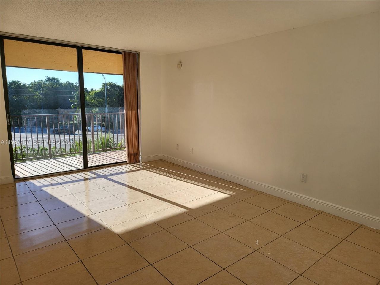 14611 N Kendall Dr, Unit 403L, Miami, FL 33186 Photo