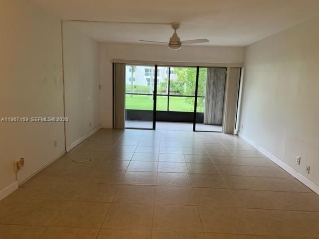 230 Lakeview Dr, Unit 107, Weston, FL 33326 Photo