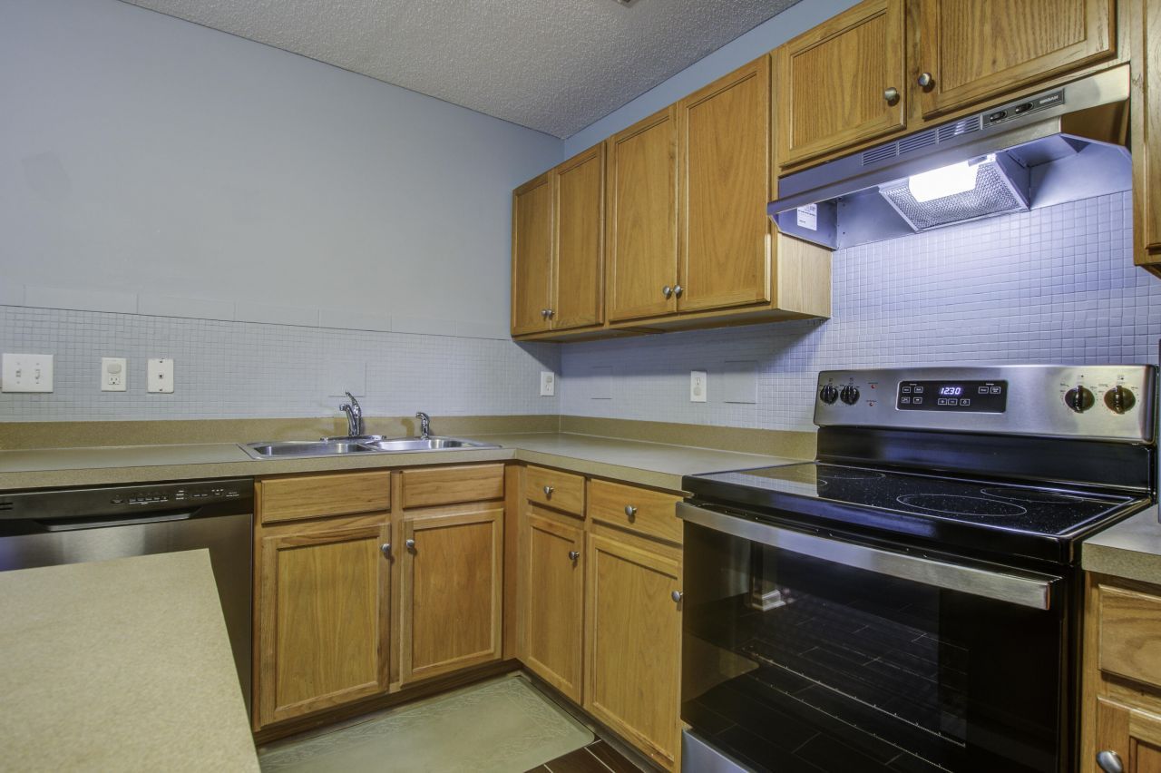 8637 Chloe Lane Photo 11