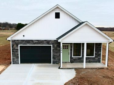 1006 Virginia Byway, Bedford, VA 24523