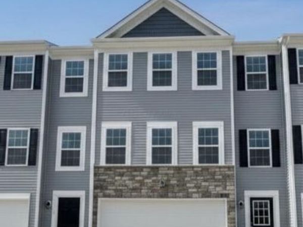 160 Dusky Willow Drive , Reynoldsburg, OH 43068