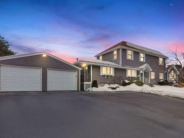 40 Glen Dr, Peabody, MA 01960