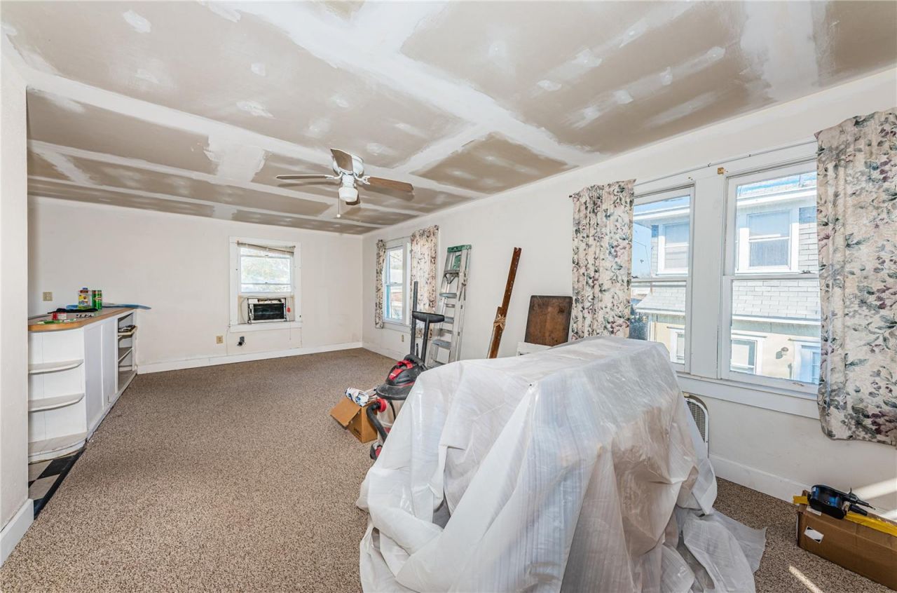 138 10th Avenue Ne, Saint Petersburg, FL 33701 Photo