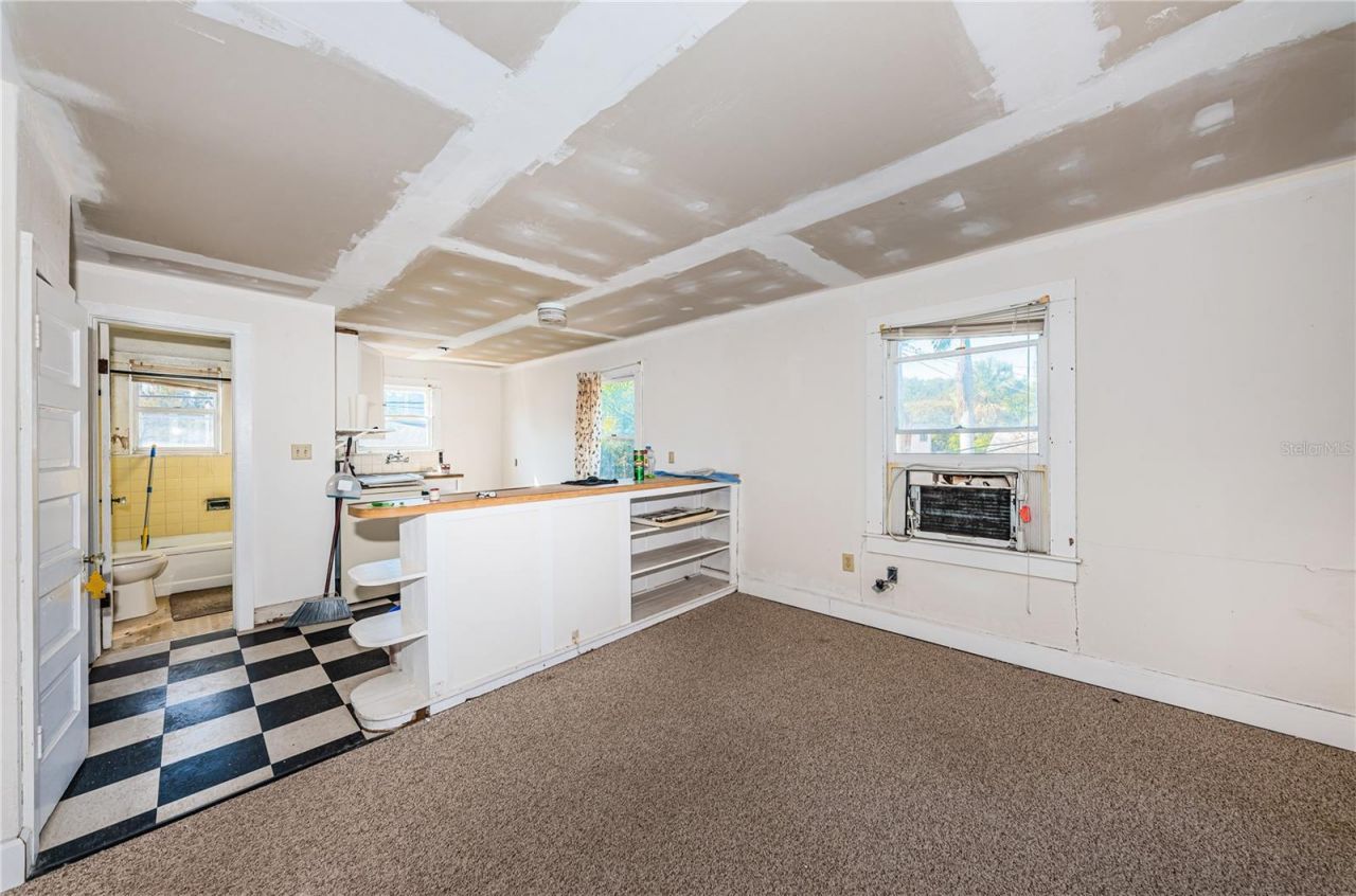 138 10th Avenue Ne, Saint Petersburg, FL 33701 Photo