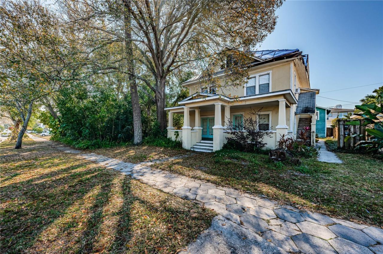 138 10th Avenue Ne, Saint Petersburg, FL 33701 Photo