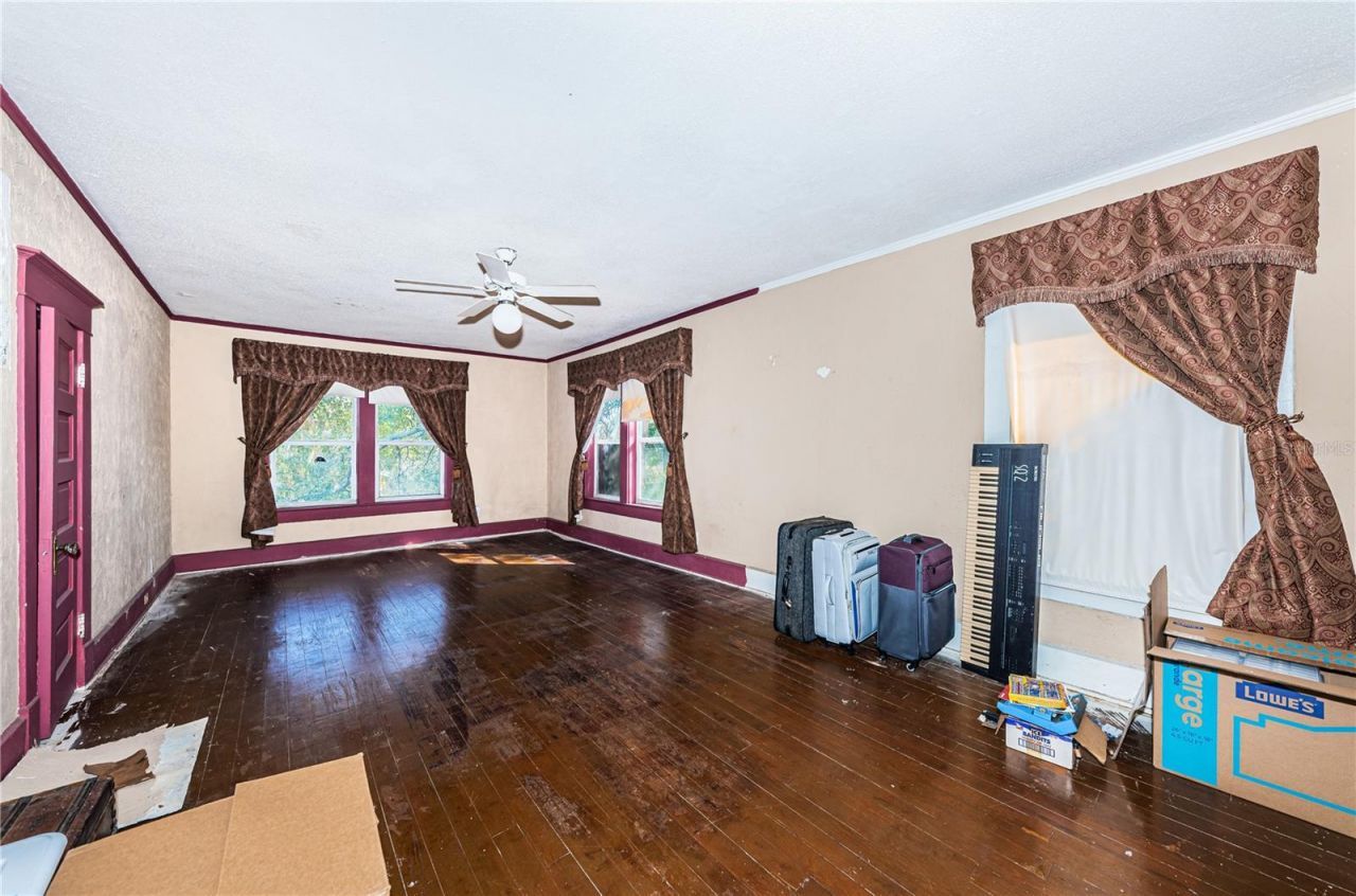 138 10th Avenue Ne, Saint Petersburg, FL 33701 Photo