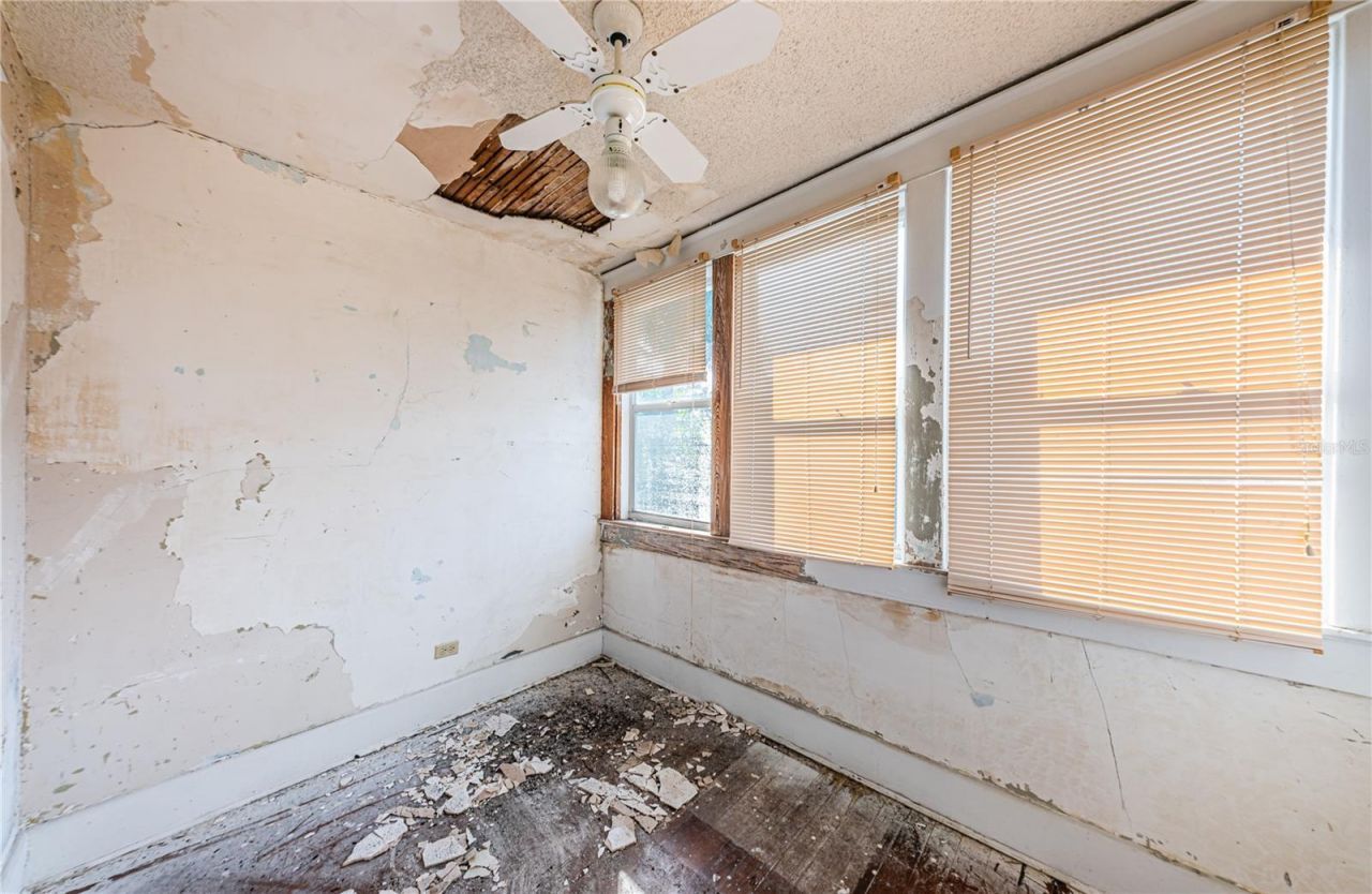 138 10th Avenue Ne, Saint Petersburg, FL 33701 Photo