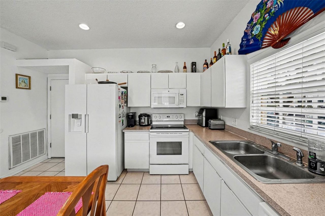 10109 Belleville Place, Tampa, FL 33624 Photo