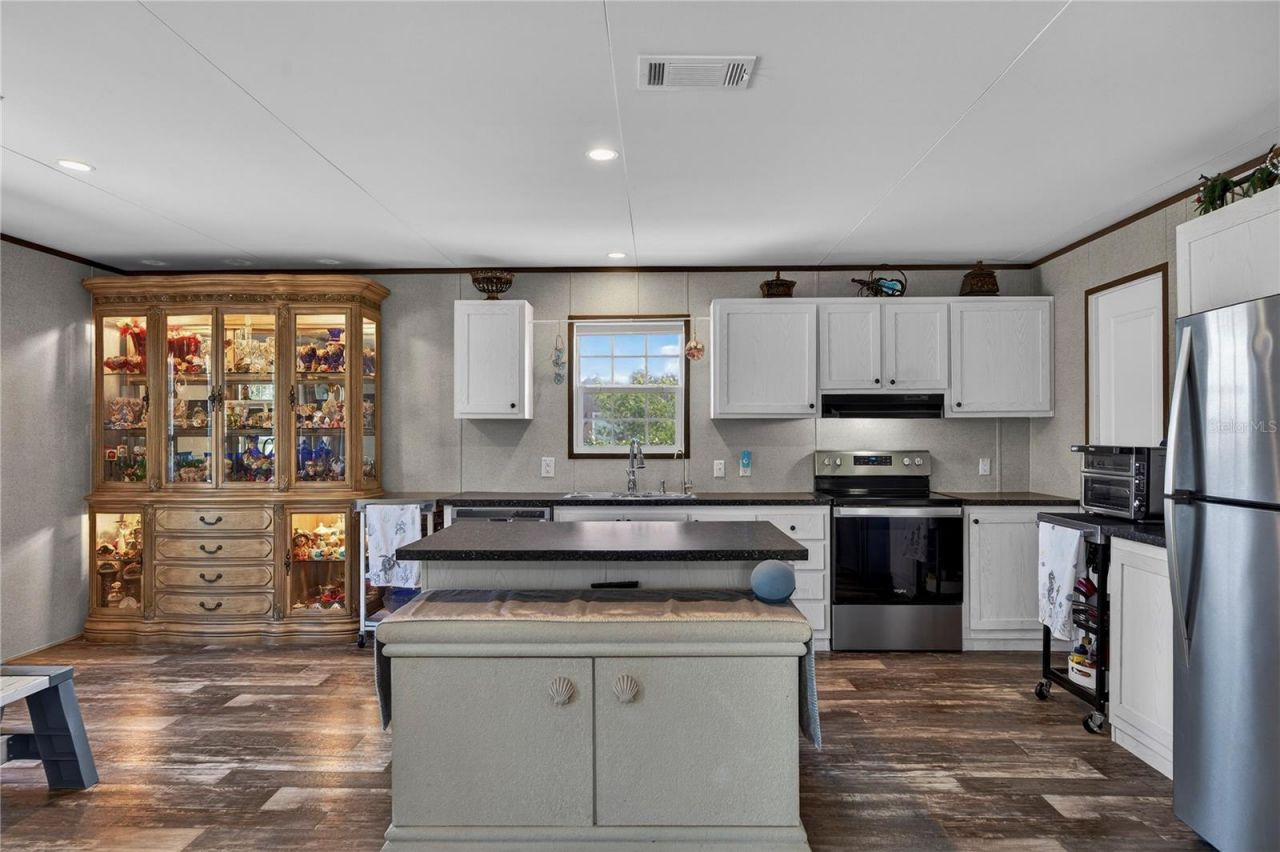 185 Coleman Street, Edgewater, FL 32141 Photo