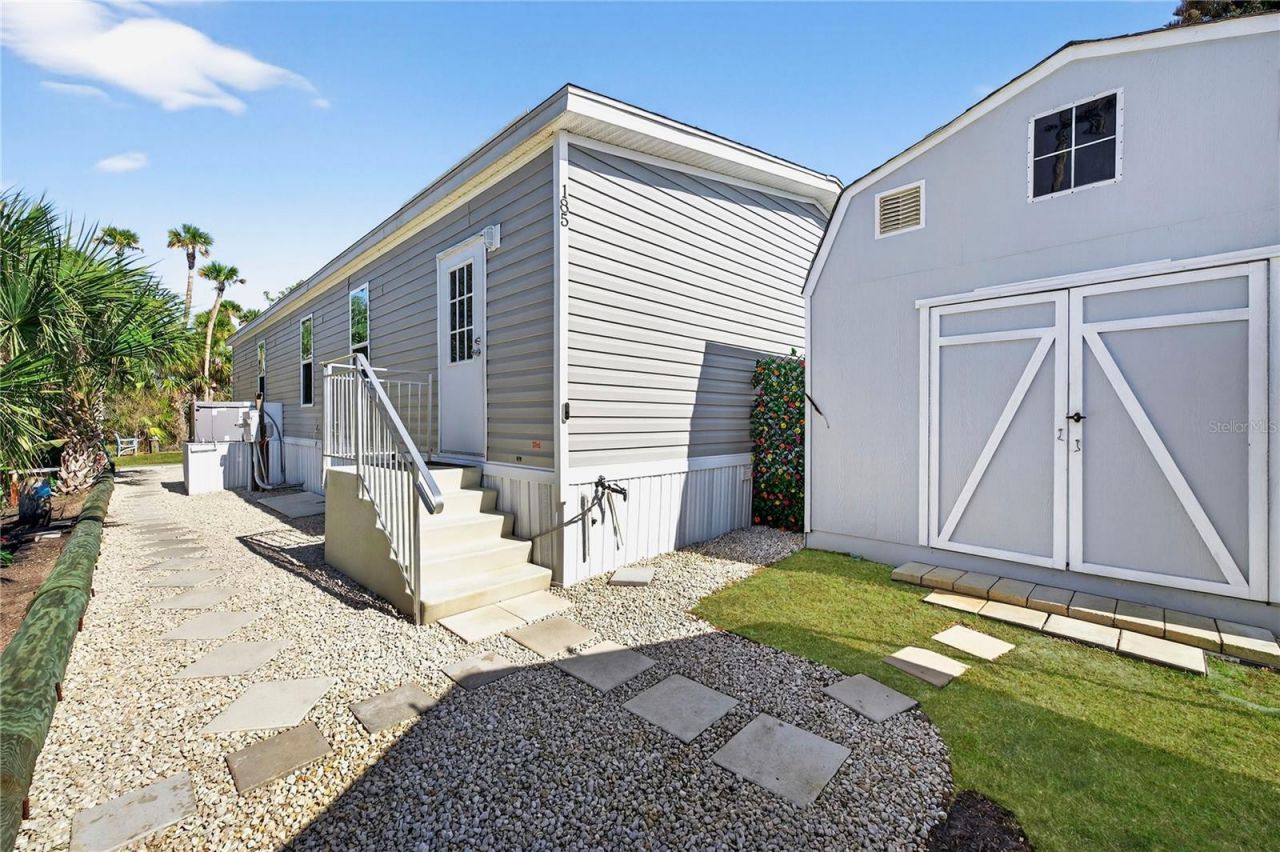 185 Coleman Street, Edgewater, FL 32141 Photo