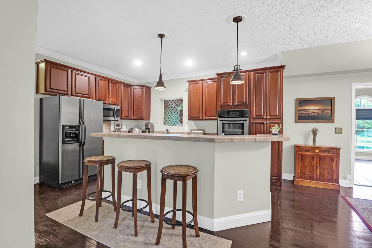 2494 Cape Road Photo 21