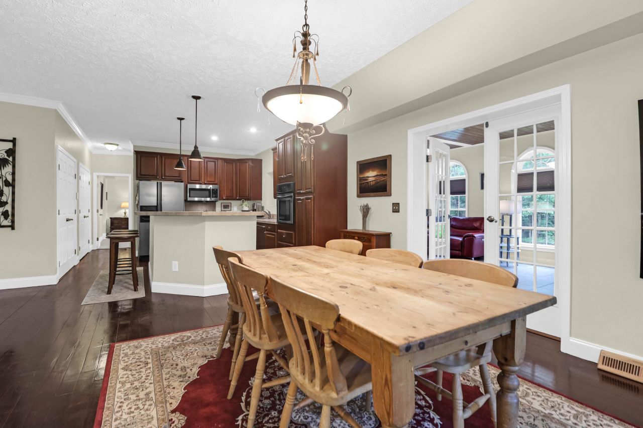 2494 Cape Road Photo 22