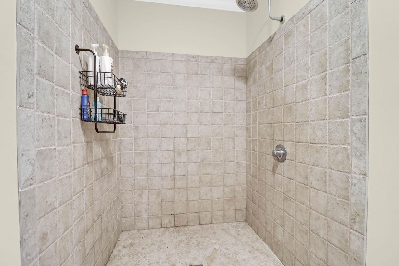 2494 Cape Road Photo 34