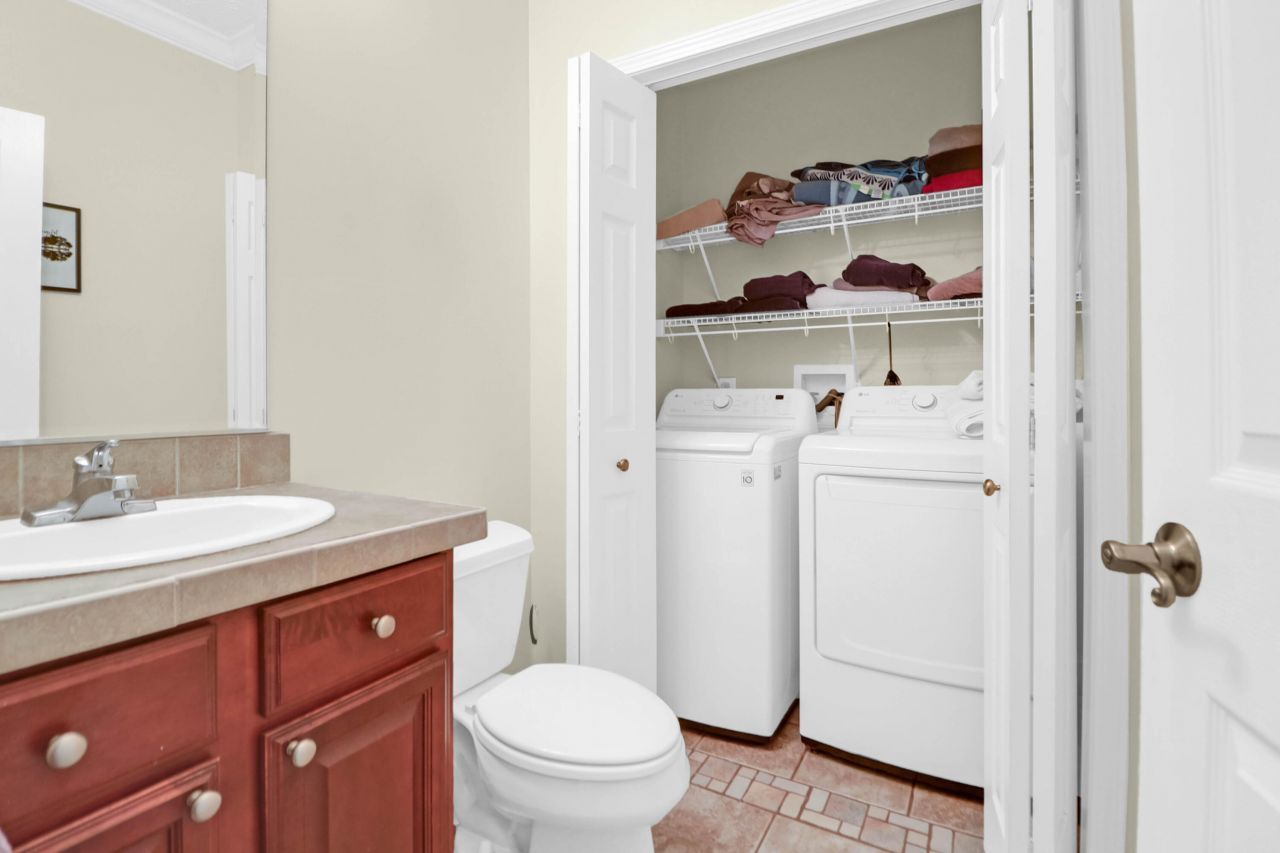 2494 Cape Road Photo 38