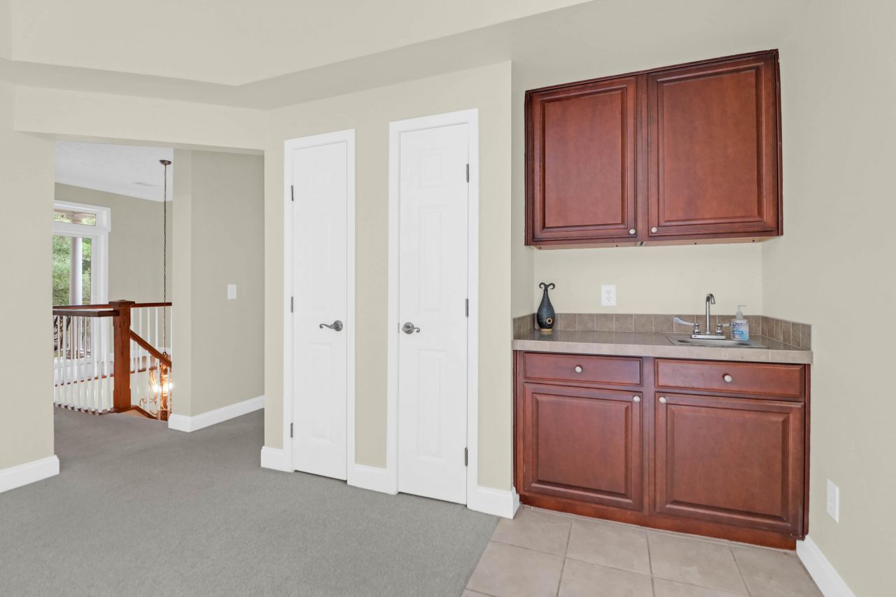 2494 Cape Road Photo 48