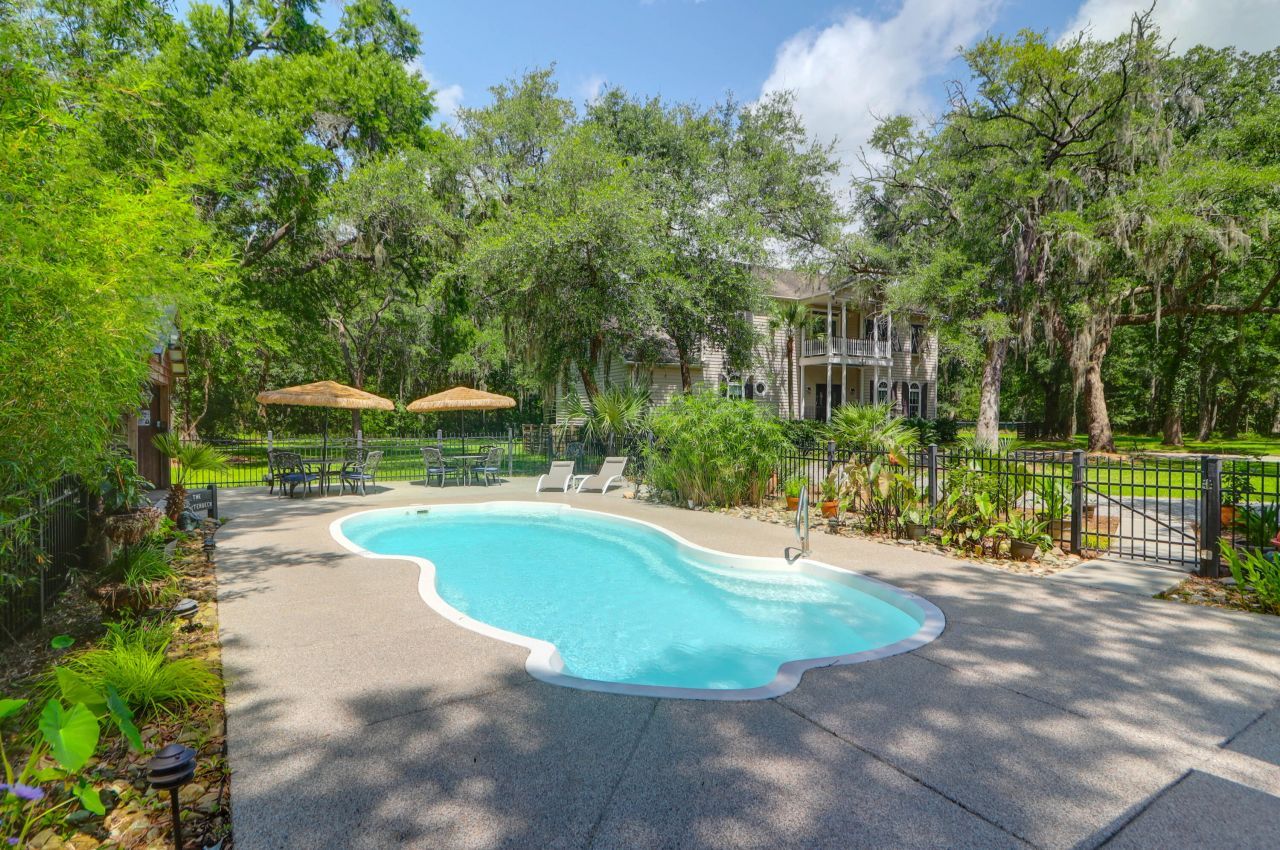 2494 Cape Road Photo 68