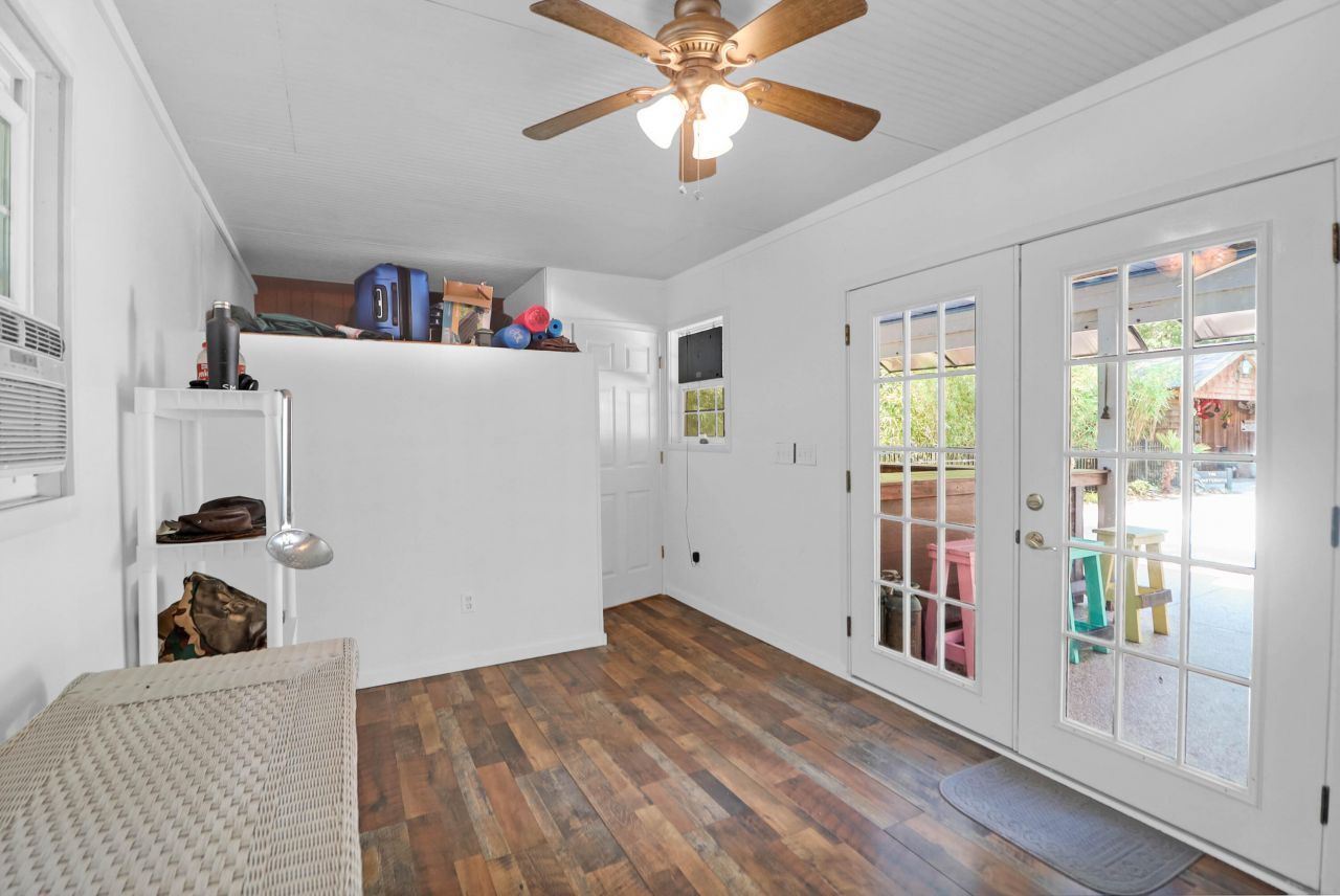 2494 Cape Road Photo 73