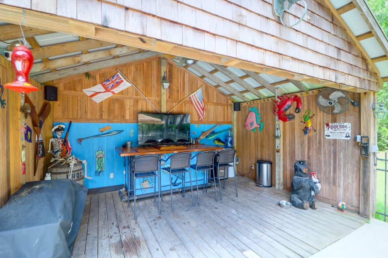 2494 Cape Road Photo 76