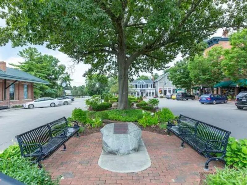 11 Village Square, Glendale, OH 45215 Photo 11